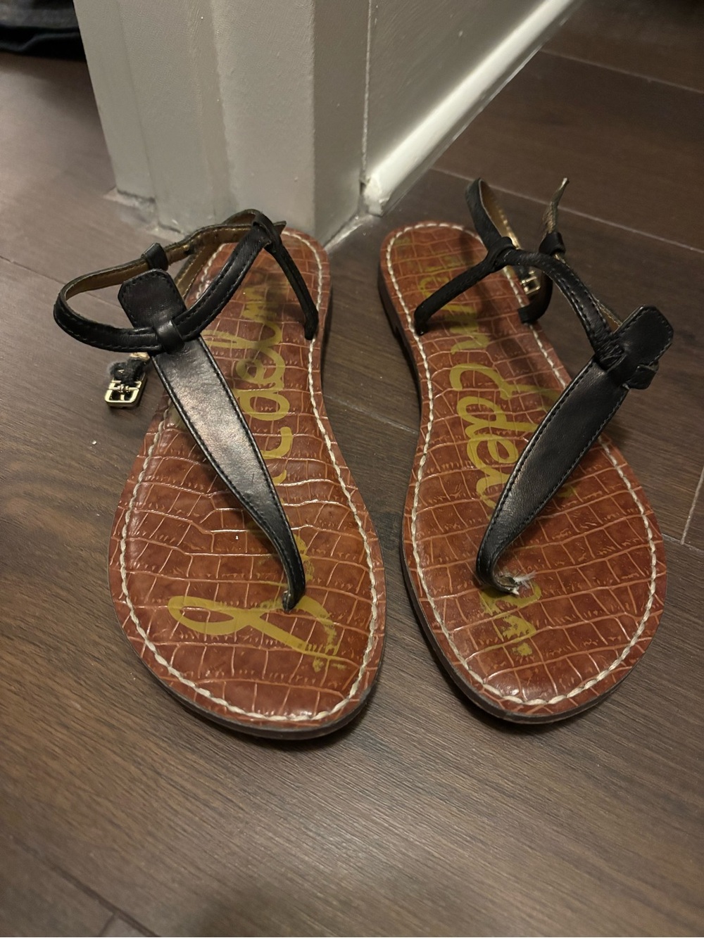 Sam Edelman Black Leather T-Strap Sandals with Brown Croc Footbed